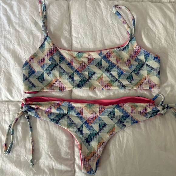 Reversible San Lorenzo Bikini Set! - Picture 2 of 6